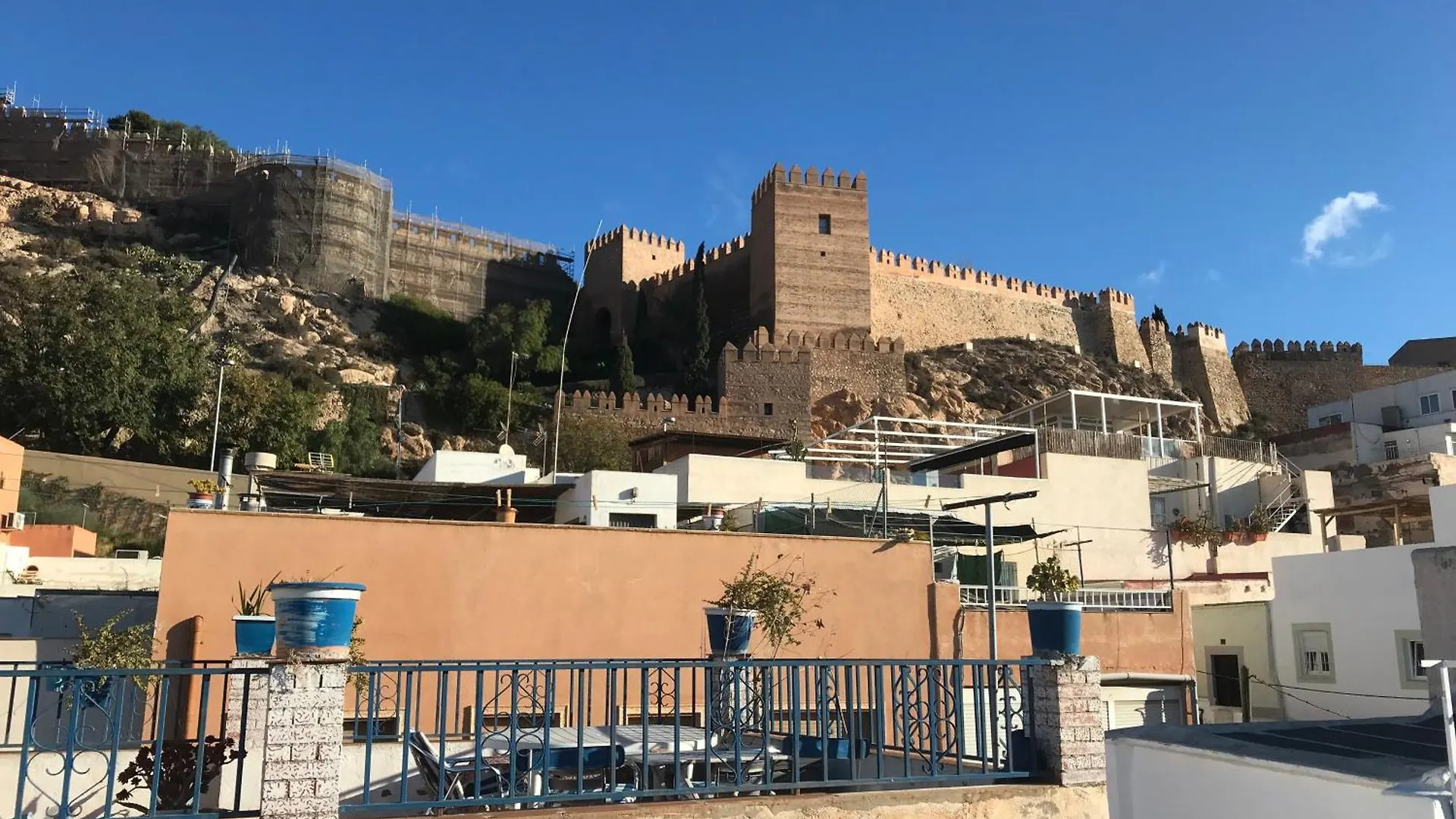 Feriehus Casita La Paloma Bonita De Pescador En El Casco Antiguo La Medina Parking Privado Y Sabanas En Opcion Spanien